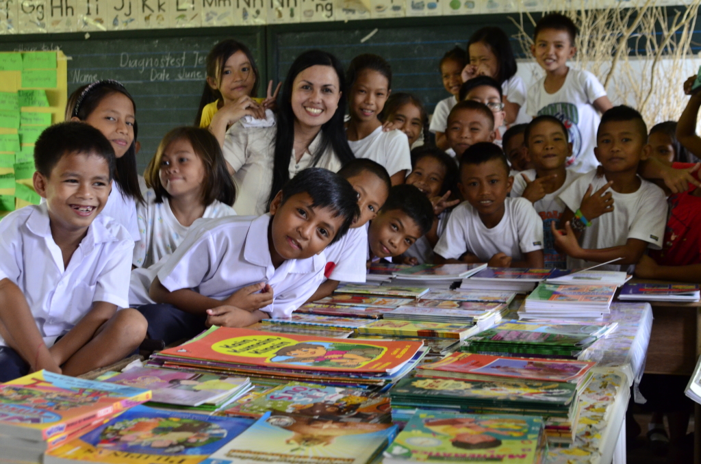 Reading materials were provided to school children of Pinit Elementary School through Project HeaR. Photo taken 6 June 2017.