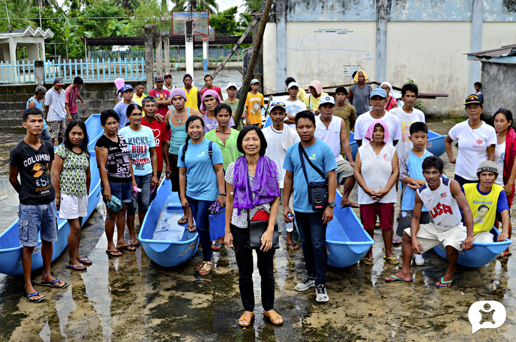 Fisherfolk in Buluang, Bato, Camarines Sur received new boats and nets on 12 July 2017 through Educo-CFK early recovery project post-Nina. 